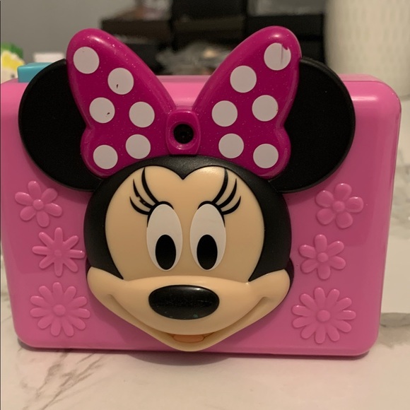 Minnie digital camera - Picture 1 of 3